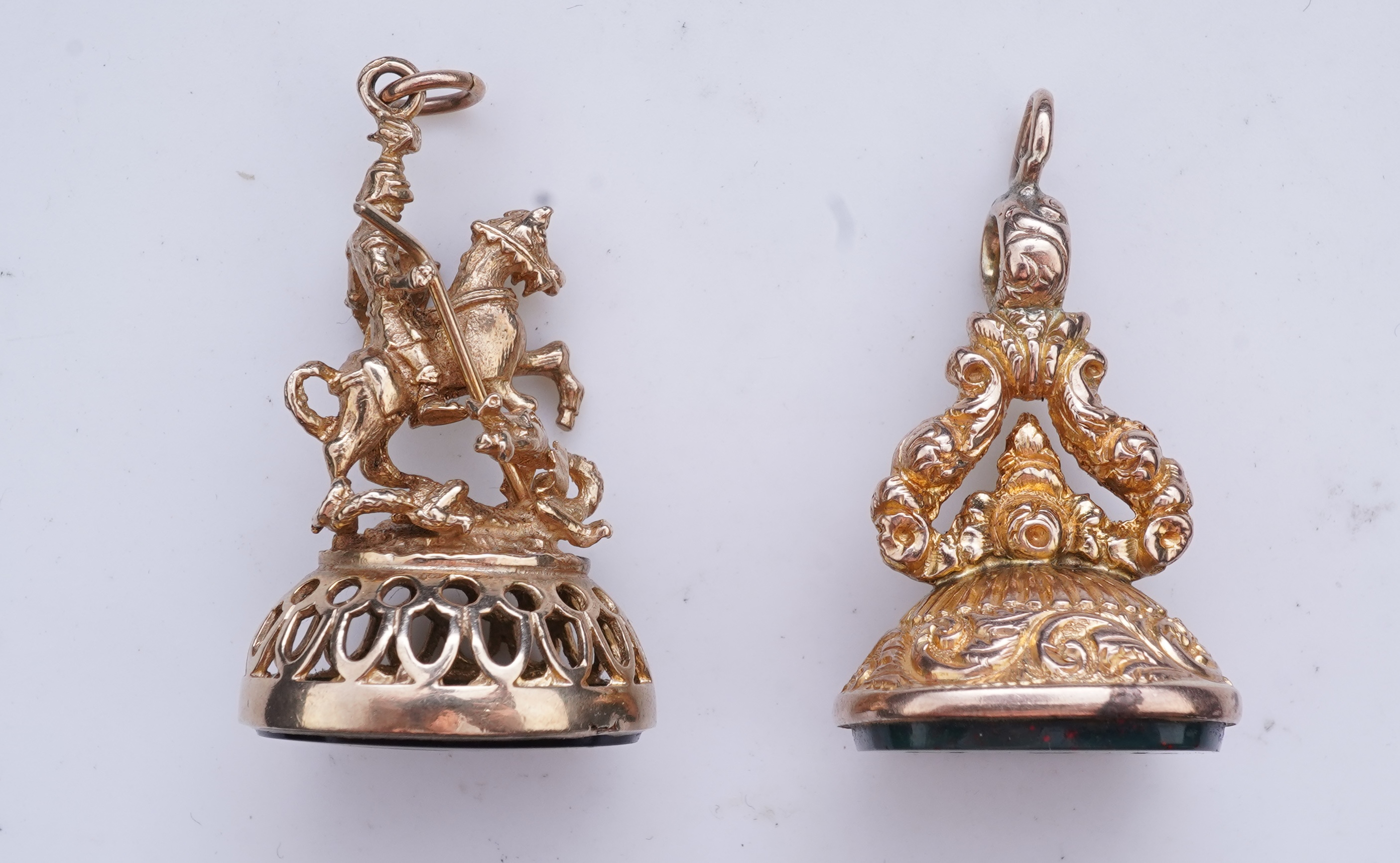 Two gold and hardstone fob seals